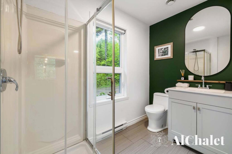 Bathroom, L'ours de Charlevoix - Chalet proche du Massif avec spa, Charlevoix