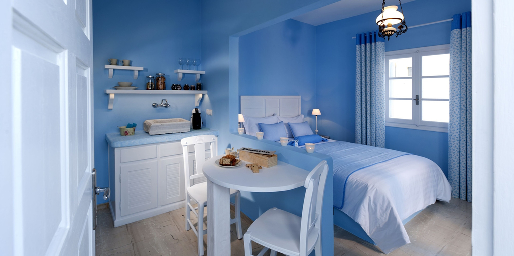 Room 3, Santorini Roses Suites, South Aegean