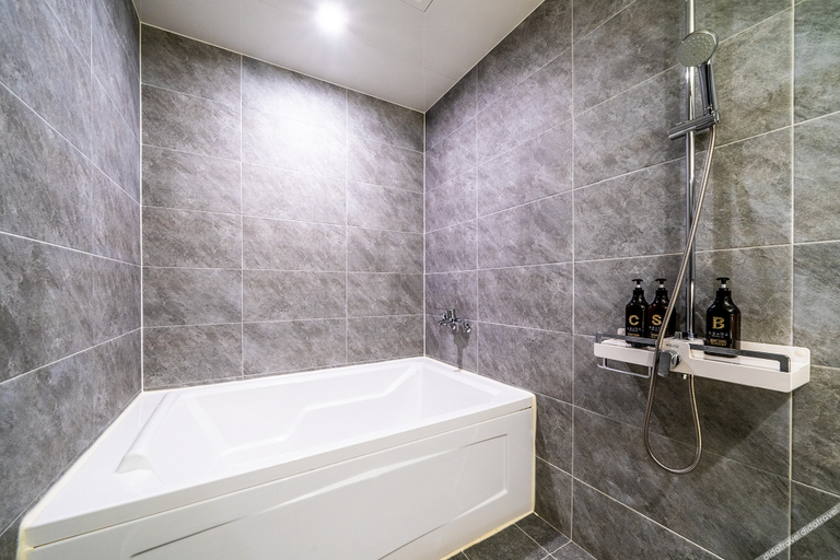Bathroom 5, Yongin Soseol Smith Hotel, Yongin