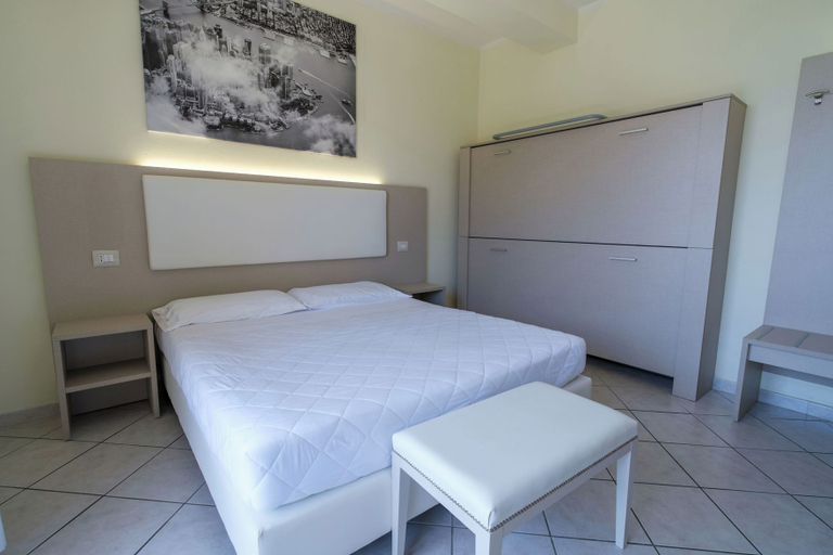 3, Hotel Carlton, Rimini
