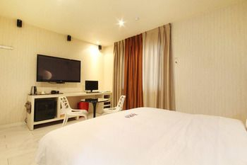 Others 2, STAY GONGDAM, Masan