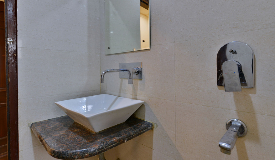 Bathroom 3, Stay with Hotel PG International, Delhi