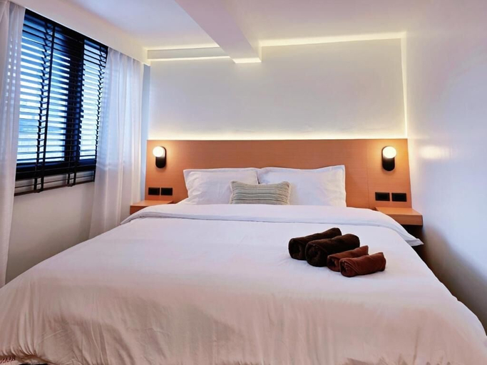 Room 1, Baan Rak, Wattana