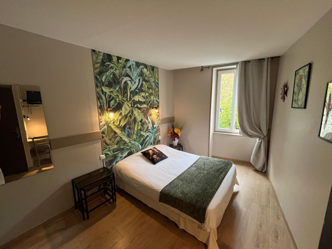 Bedroom 2, Auberge Saint Fleuret, Aveyron
