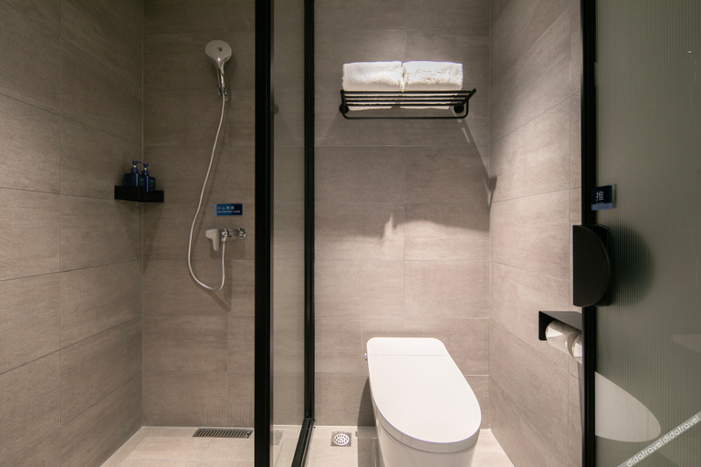 Bathroom 3, Hanting Hotel Tianmen New City Yijia Plaza, Tianmen