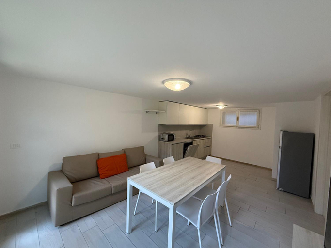 Others 3, Villa Silvia, Udine