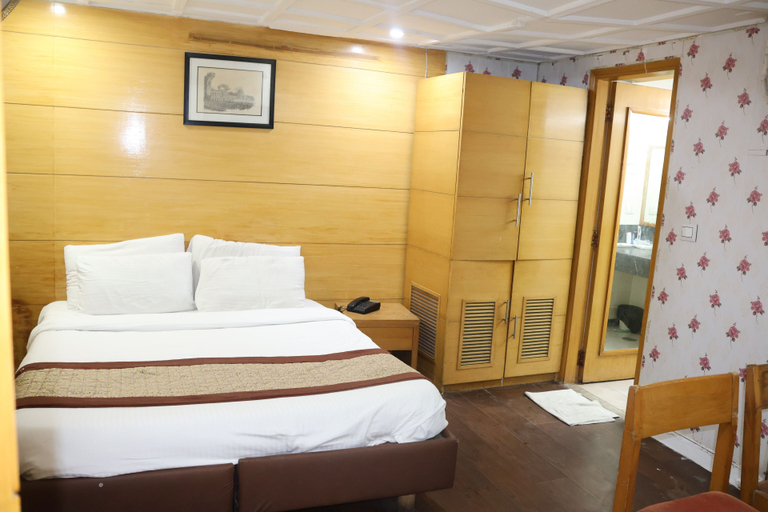 Bedroom 2, HOTELS DAFFODILS, Delhi