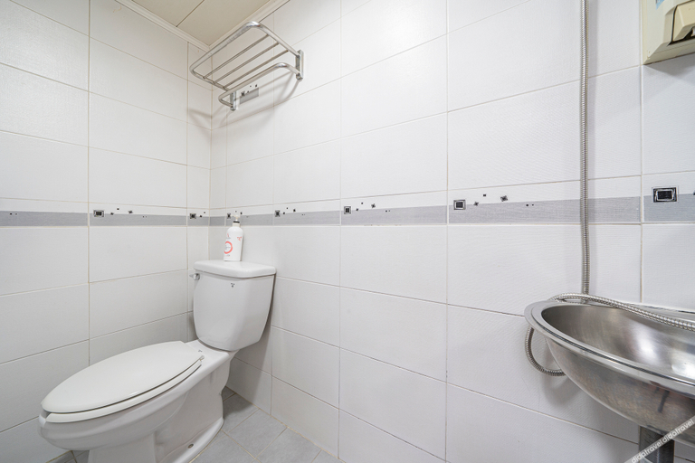Bathroom 5, Jamsil Hive, Songpa