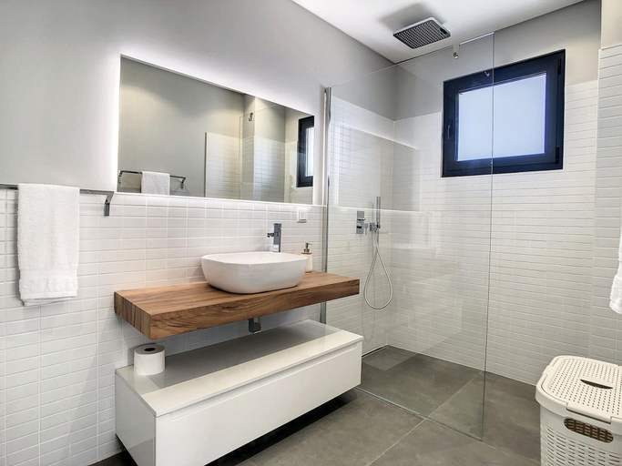Bathroom 4, Villa de la Ponte by Atlantic Holiday, Calheta