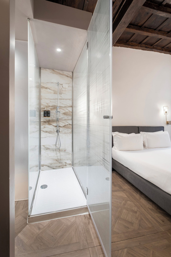 Bedroom 3, 19 Steps Trevi, Rome