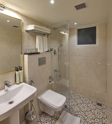 Bathroom 4, Grand Continent Brookefield – A Sarovar Portico Affiliate Hotel, Bangalore