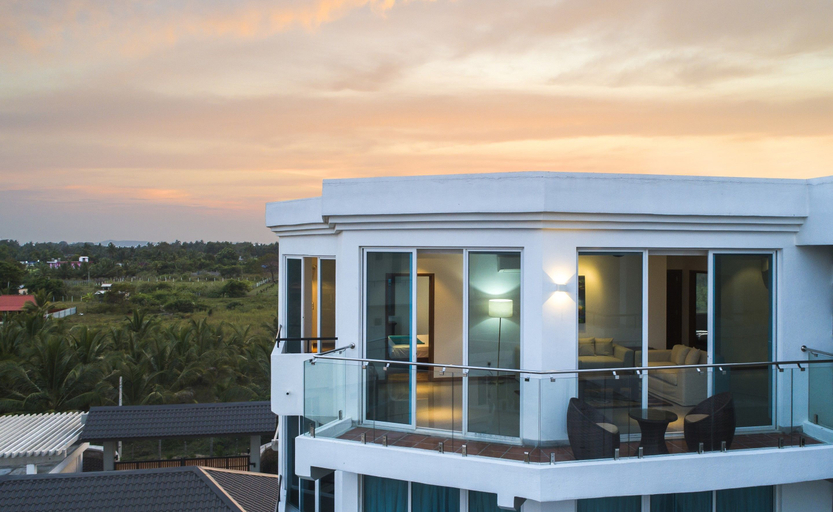 Exterior & Views 1, CASAMIA Oceanfront Condo Nilaveli, Kuchchaveli