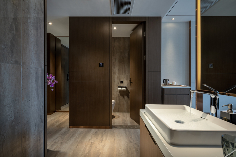 Bathroom 3, Days Inn by Wyndham Changsha Binjiang, Changsha