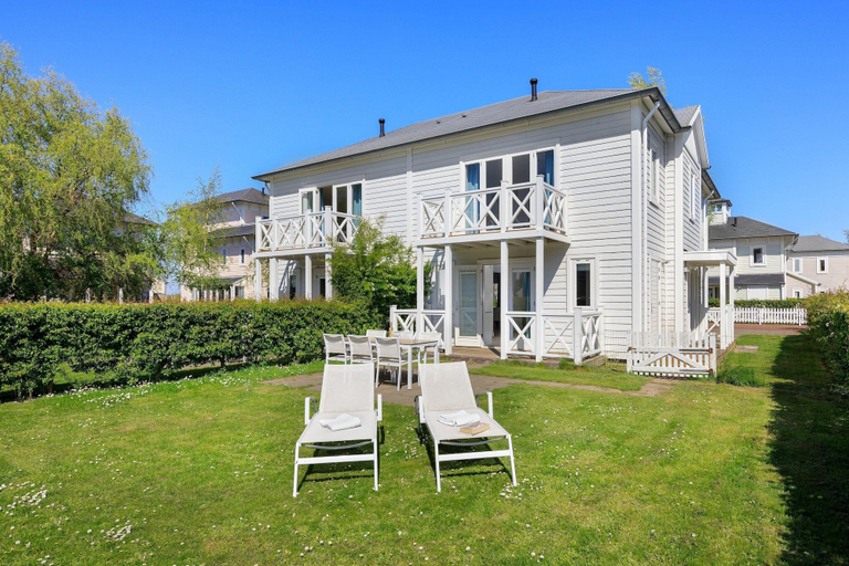 Others 1, Villa in Hellevoetsluis Near North Sea Beach, Hellevoetsluis