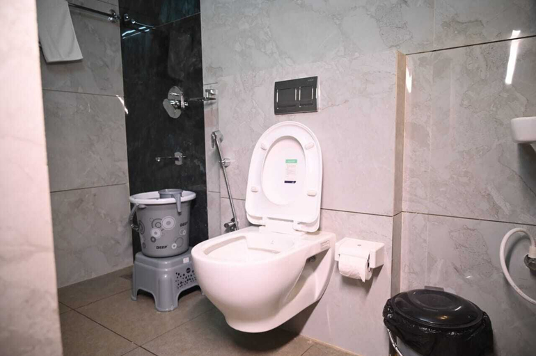 Bathroom 4, The Ocean Front, Uttara Kannada
