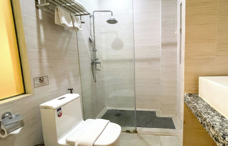 Bathroom 5, Elegant Airport Hotel, Prawet