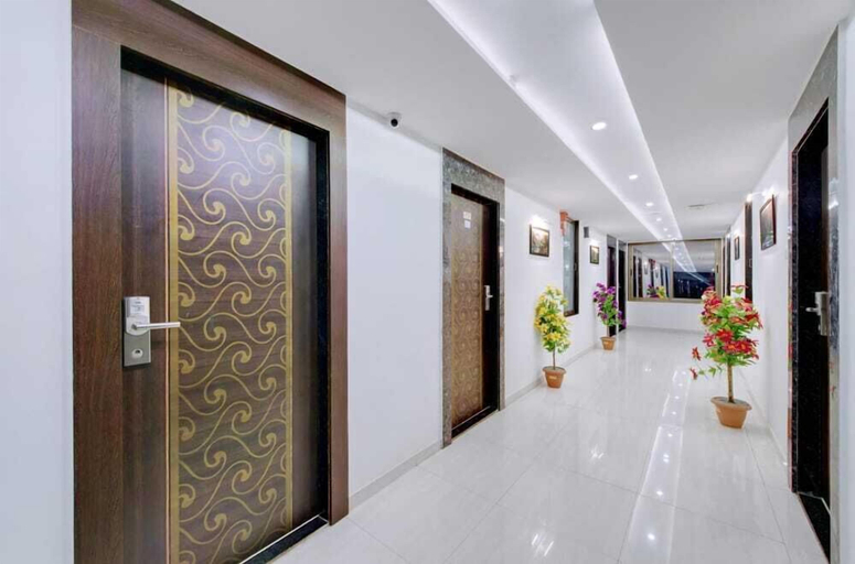 Public Area 2, Hotel Shital Inn, Ahmadabad