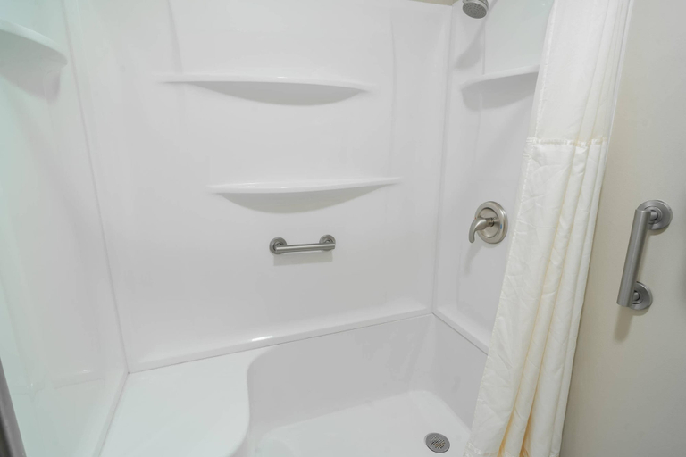 Bathroom 4, Rodeway Inn Blair, Washington
