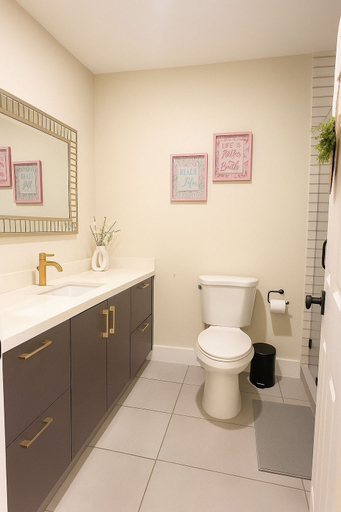 Bathroom 5, Paradiso Shores, Miami-Dade
