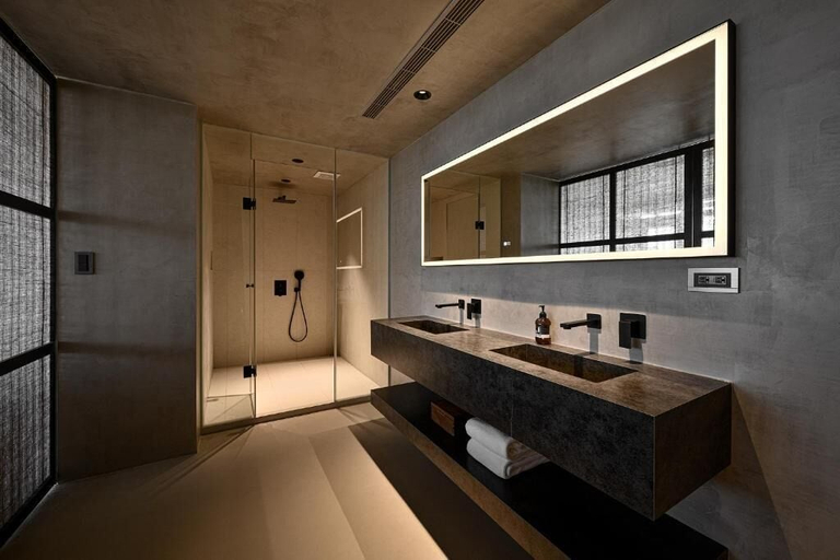 Bathroom 3, Daybreak, New Taipei City