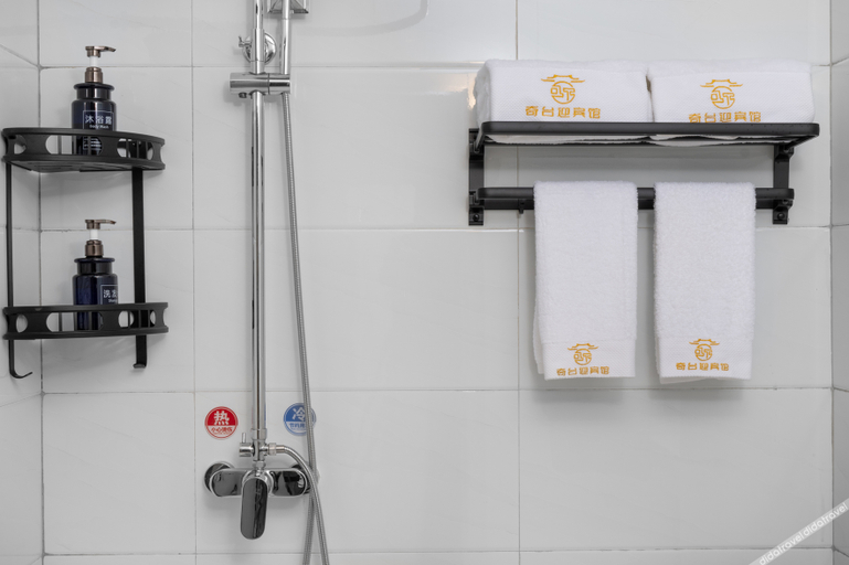 Others 5, Ying Hotel, Changji Hui