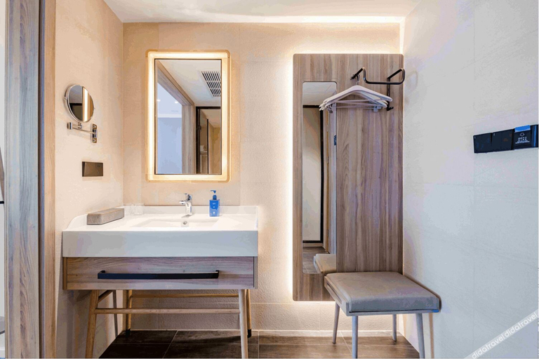 Bathroom 3, Hanting Hotel Kaifeng Weishi County, Kaifeng