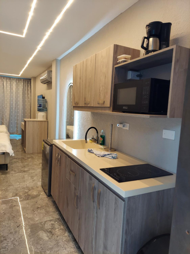 Others 5, Caye Caulker Condos