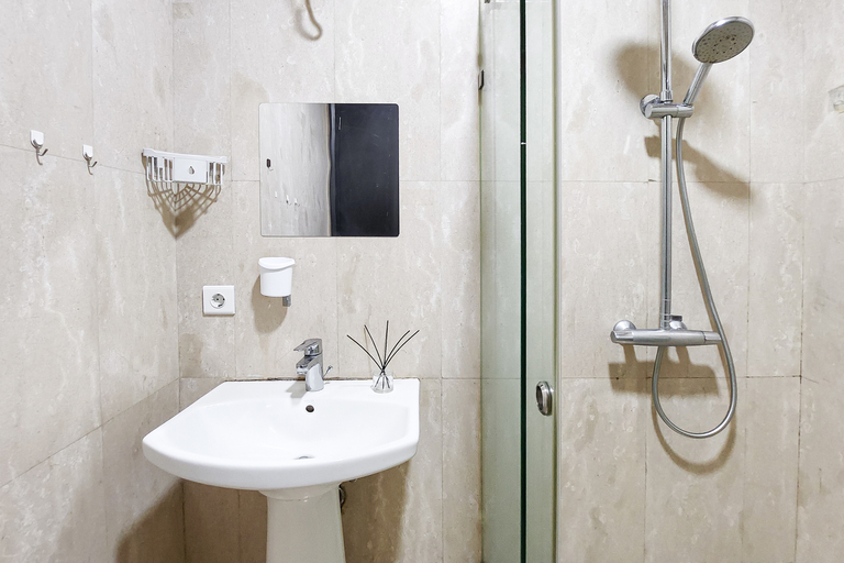 Bathroom 5, Apartemen Sudirman Suite Benhil - 2BR City View #1, Central Jakarta