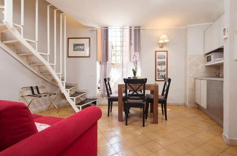 Others 5, Via Giulia Apartments, Roma