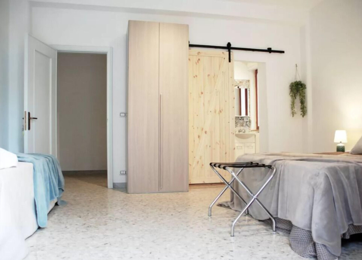 Bedroom 3, BARIROOMS - CENTRAL STATION, Bari