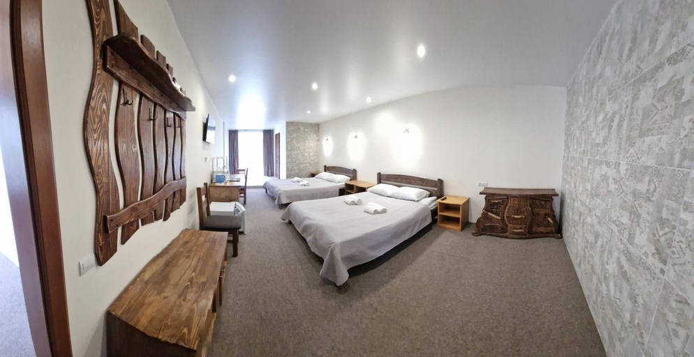 Bedroom 2, Goryanyn, Mizhhirs'kyi