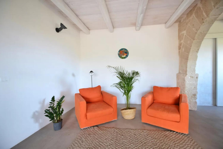 Others 4, Villa Favignana, Trapani