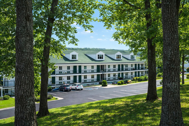 Exterior & Views 2, King Resort, Taney