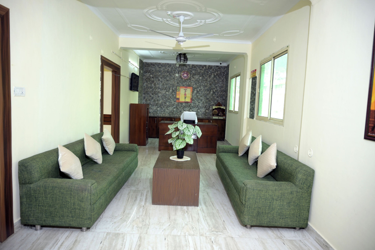 Lobby 4, Panch Aarohan Hotel King, Pithoragarh