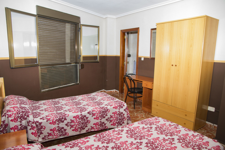 Bedroom 3, Hotel Manises, Valencia