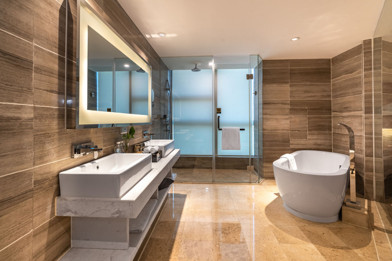 Bathroom 5, Novotel Zhengzhou Convention Centre, Zhengzhou