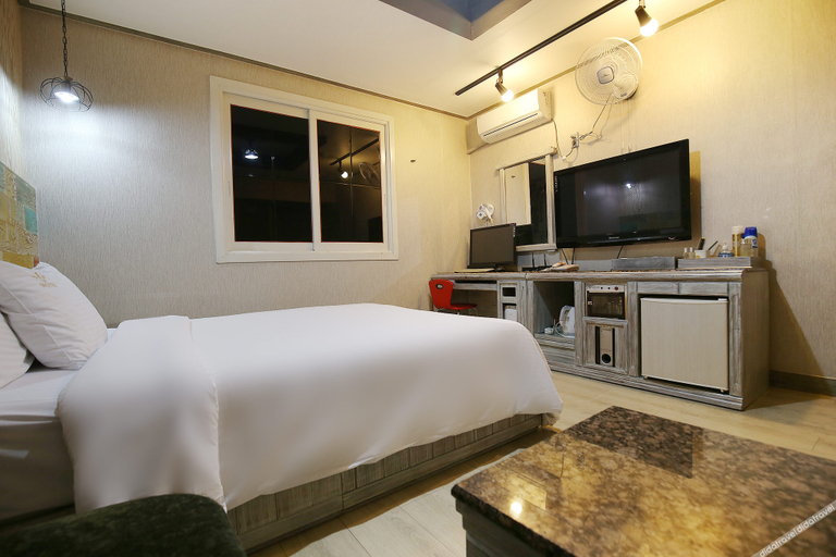 Bedroom 4, Daejeon Yongjeon XYM, Dong