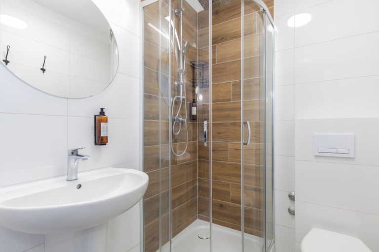 Bathroom 3, INTERFERIE Argentyt w Dąbkach, Sławno