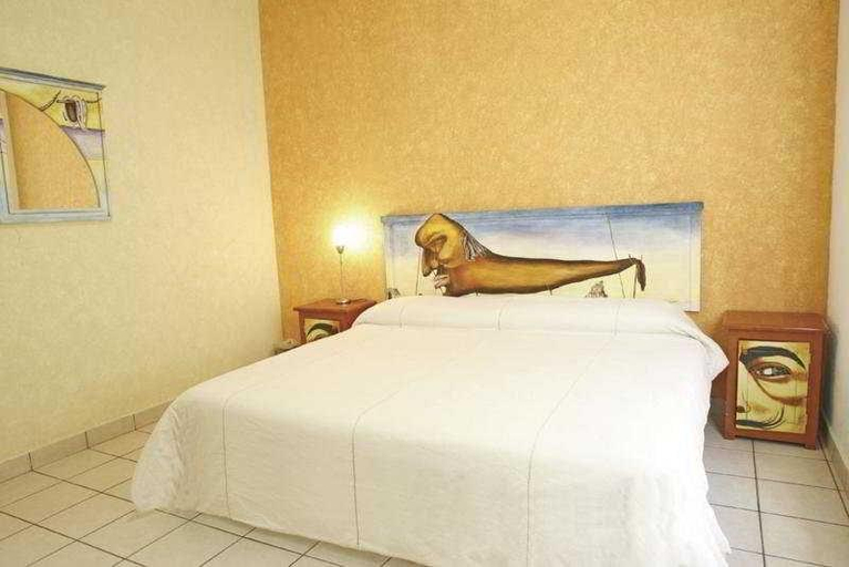 Bedroom 2, Hotel & Suites Galeria, Morelia
