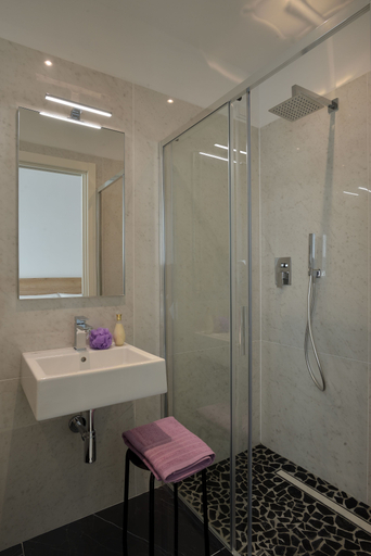 Bathroom 4, Hotel Ducale, Rimini