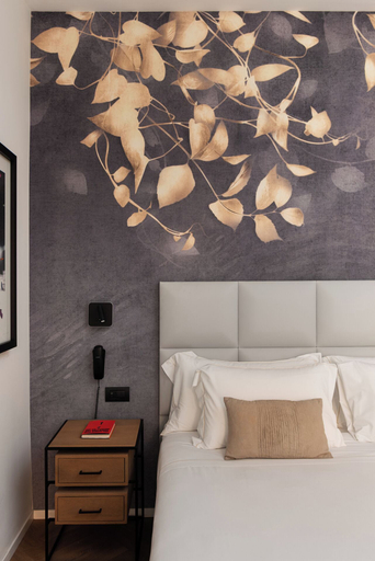Room 3, At Forty-One Apt 01, Rome