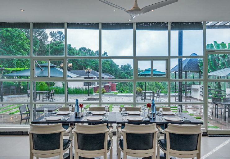 Food & Drinks 5, Vismita County, Chikmagalur