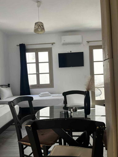 Others 3, Studio Tsakas, South Aegean