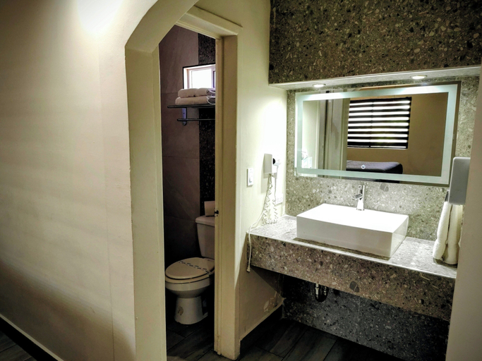 Bathroom 4, Hotel Siesta Real, Mexicali