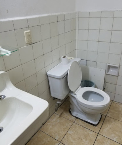 Bathroom 4, Hotel Maya Excelsior, ZONA 1