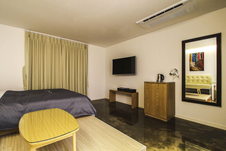 Bedroom 3, May Ave Hotel, Yeoju