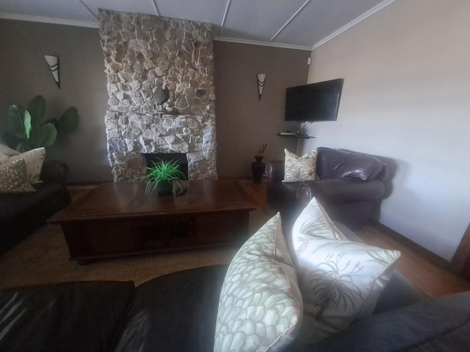 Others 4, African Safari Lodge, Cacadu