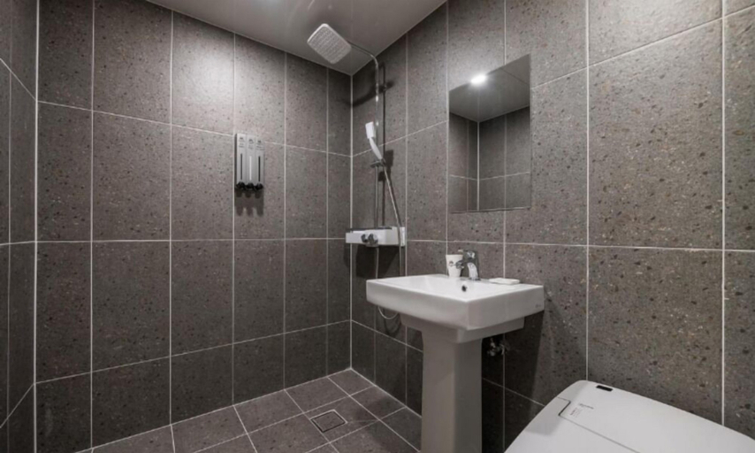 Bathroom 5, POHANG MANSION 6 HOTEL, Pohang