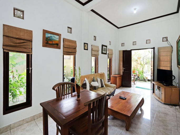 Living area 3, Rumah Akira Seminyak, Badung