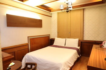Others 4, King Hotel, Seongnam